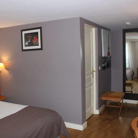 Hotel Metropolitain Parigi Esterno foto